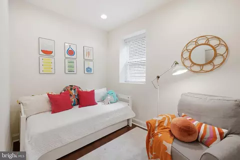 Bedroom - 11 S Street Nw Unit 1 NW, Washington, DC 20001 photo 3 of 5
