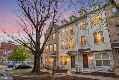 663 Anacostia Ave NE, Washington, DC 20019