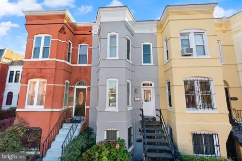 Exterior - 330 U St NW, Washington, DC 20001 photo 2 of 6