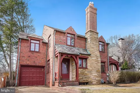 4624 46th St NW, Washington, DC 20016