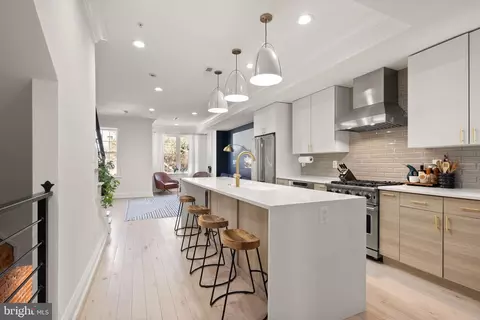 1132 Columbia Rd NW #3, Washington, DC 20009