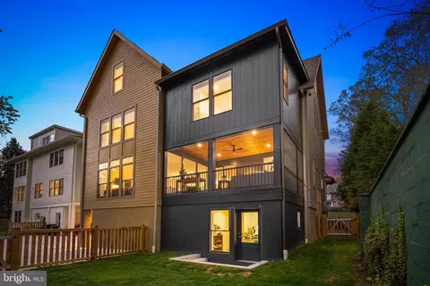 Exterior - 4892 Macarthur Blvd NW, Washington, DC 20007 photo 5 of 7