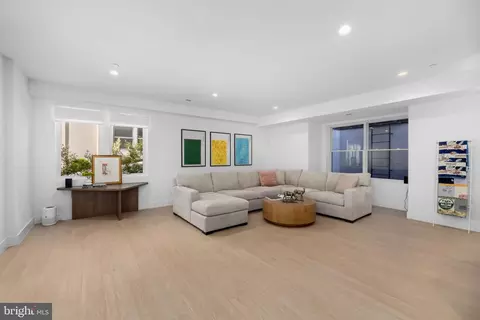 Living - 4892 Macarthur Blvd NW, Washington, DC 20007 photo 2 of 3