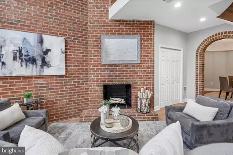 817 4th St NE, Washington, DC 20002 photo 8