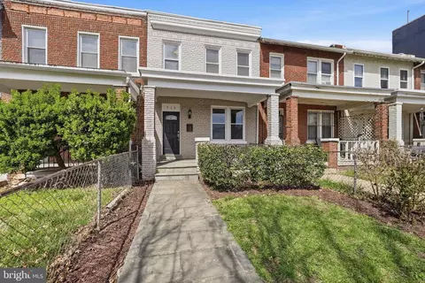719 Irving St NW, Washington, DC 20010