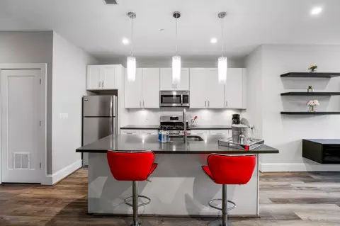 2221 M St NE #PH1, Washington, DC 20002