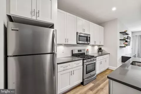 Kitchen - 2221 M St NE #PH1, Washington, DC 20002 photo 5 of 6