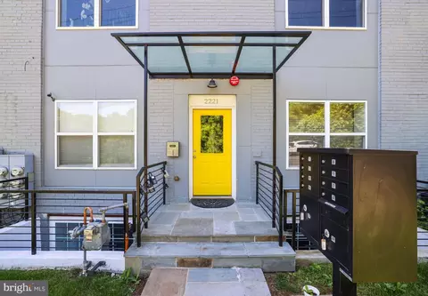 Exterior - 2221 M St NE #PH1, Washington, DC 20002 photo 7 of 7