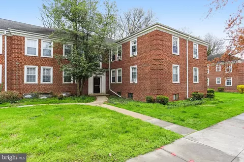 2702 30th St SE #A250, Washington, DC 20020