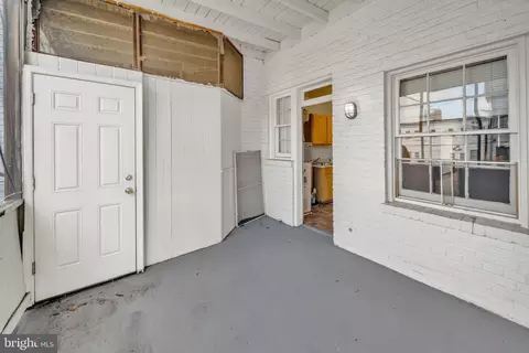 Exterior - 220 21st St NE, Washington, DC 20002 photo 4 of 5