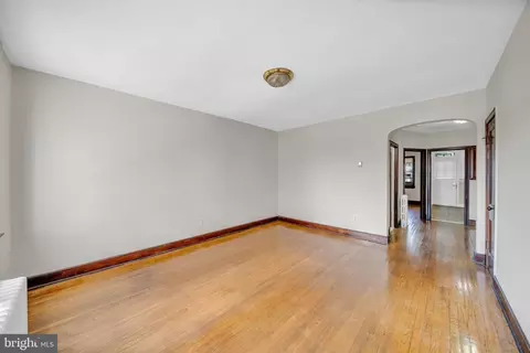 Entry Way - 220 21st St NE, Washington, DC 20002 photo 4 of 8