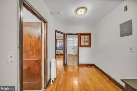 Entry Way - 220 21st St NE, Washington, DC 20002 photo 5 of 8
