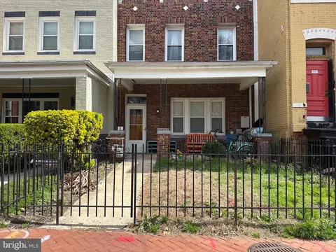 2225 12th St NW, Washington, DC 20009