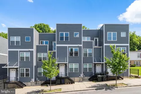 2210 Hunter Pl SE, Washington, DC 20020