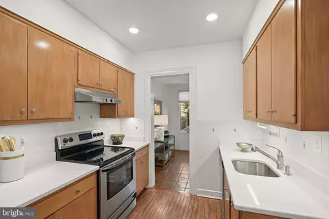 1807 37th St NW, Washington, DC 20007 photo 9