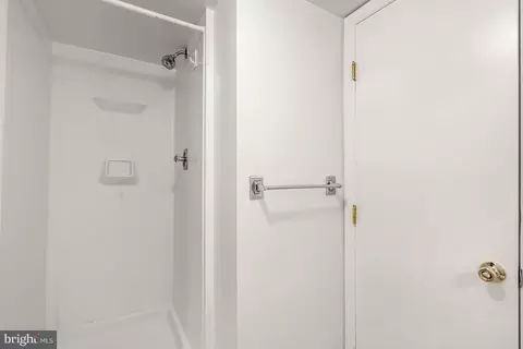 1807 37th St NW, Washington, DC 20007 photo 19