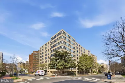 2401 H St NW #611, Washington, DC 20037
