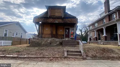 14 Nicholson St NW, Washington, DC 20011