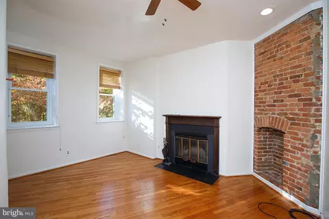 Living - 1434 Potomac Ave SE #4, Washington, DC 20003 photo 4 of 5