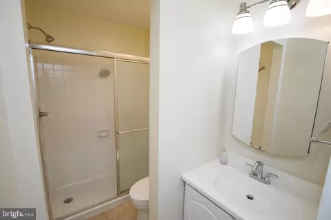 Bath - 1434 Potomac Ave SE #4, Washington, DC 20003 photo 2 of 2
