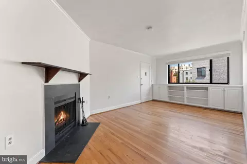 Living - 3827 Davis Pl NW #5, Washington, DC 20007 photo 1 of 6