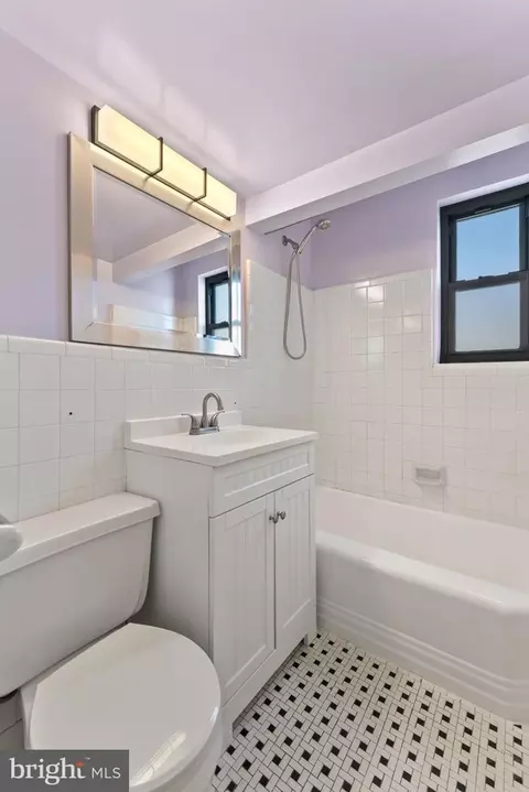 Bath - 3827 Davis Pl NW #5, Washington, DC 20007 photo 1 of 3