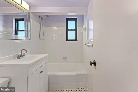 Bath - 3827 Davis Pl NW #5, Washington, DC 20007 photo 3 of 3