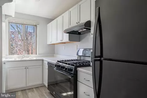 Kitchen - 3827 Davis Pl NW #5, Washington, DC 20007 photo 4 of 4