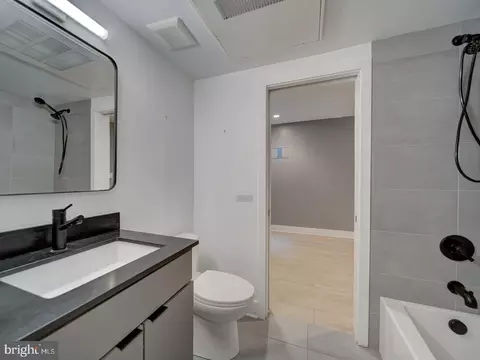 Bath - 615 15th St NE #1, Washington, DC 20002 photo 2 of 4