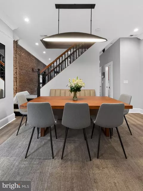 Dining - 234 12th St SE, Washington, DC 20003 photo 4 of 4