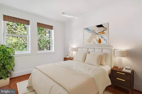 Bedroom - 624 19th St NE, Washington, DC 20002 photo 5 of 7