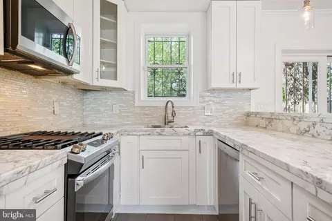 Kitchen - 624 19th St NE, Washington, DC 20002 photo 2 of 2