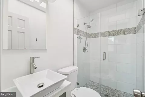 Bath - 624 19th St NE, Washington, DC 20002 photo 1 of 2