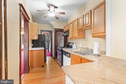 1734 A St SE, Washington, DC 20003 photo 5