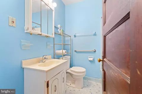1734 A St SE, Washington, DC 20003 photo 21