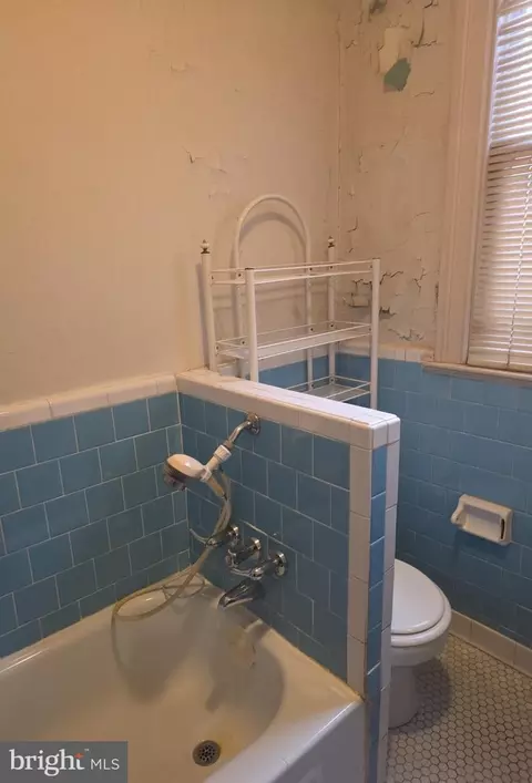 1015 E Street St NE, Washington, DC 20002 photo 7