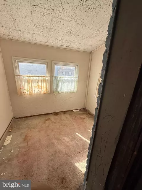 1015 E Street St NE, Washington, DC 20002 photo 4
