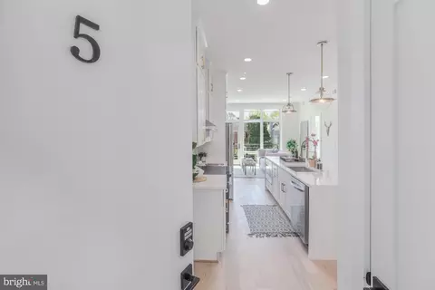 4347 Harrison St NW #5, Washington, DC 20015