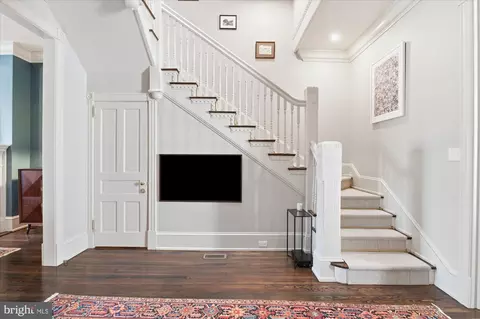 1615 35th St NW, Washington, DC 20007 photo 10