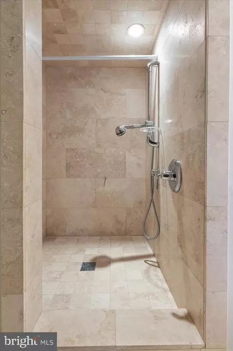 1615 35th St NW, Washington, DC 20007 photo 36