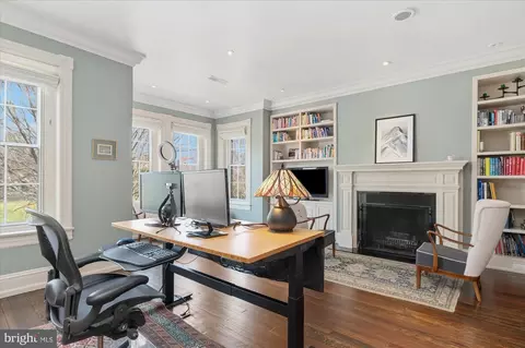1615 35th St NW, Washington, DC 20007 photo 23