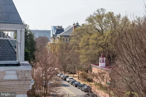 1615 35th St NW, Washington, DC 20007 photo 43