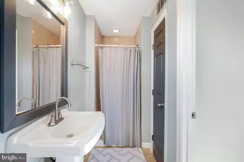 Bath - 1377 K St SE #2, Washington, DC 20003 photo 3 of 4