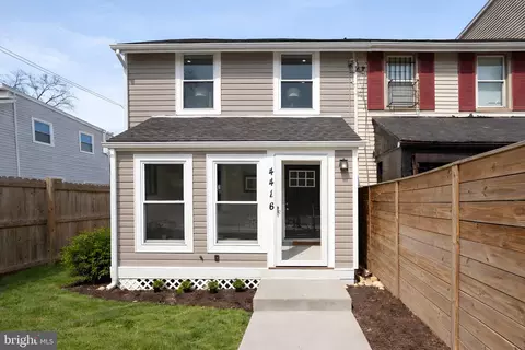 4416 Gault Pl NE, Washington, DC 20019