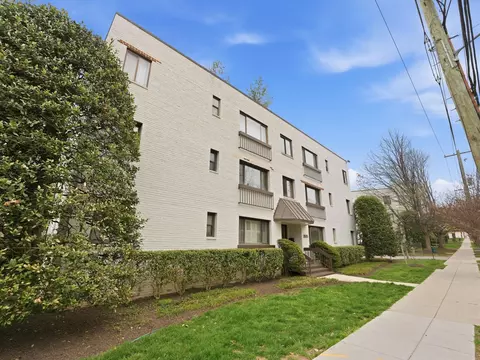 3835 Davis Pl NW #2, Washington, DC 20007