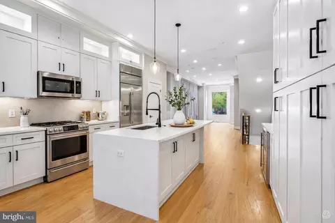 1329 Irving St NW #1, Washington, DC 20010
