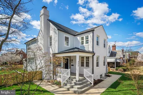 800 Elder St NW, Washington, DC 20012