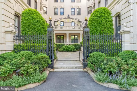 2205 California St NW #303, Washington, DC 20008