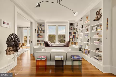 2853 Ontario Rd NW #423, Washington, DC 20009