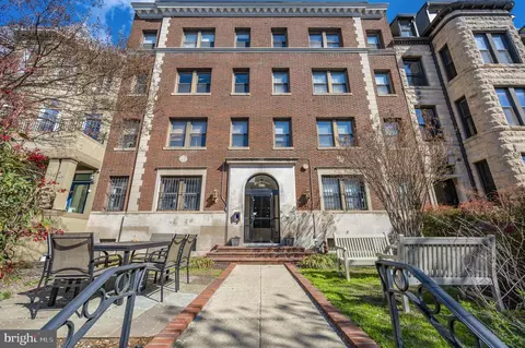 1321 NW Fairmont St NW #1, Washington, DC 20009